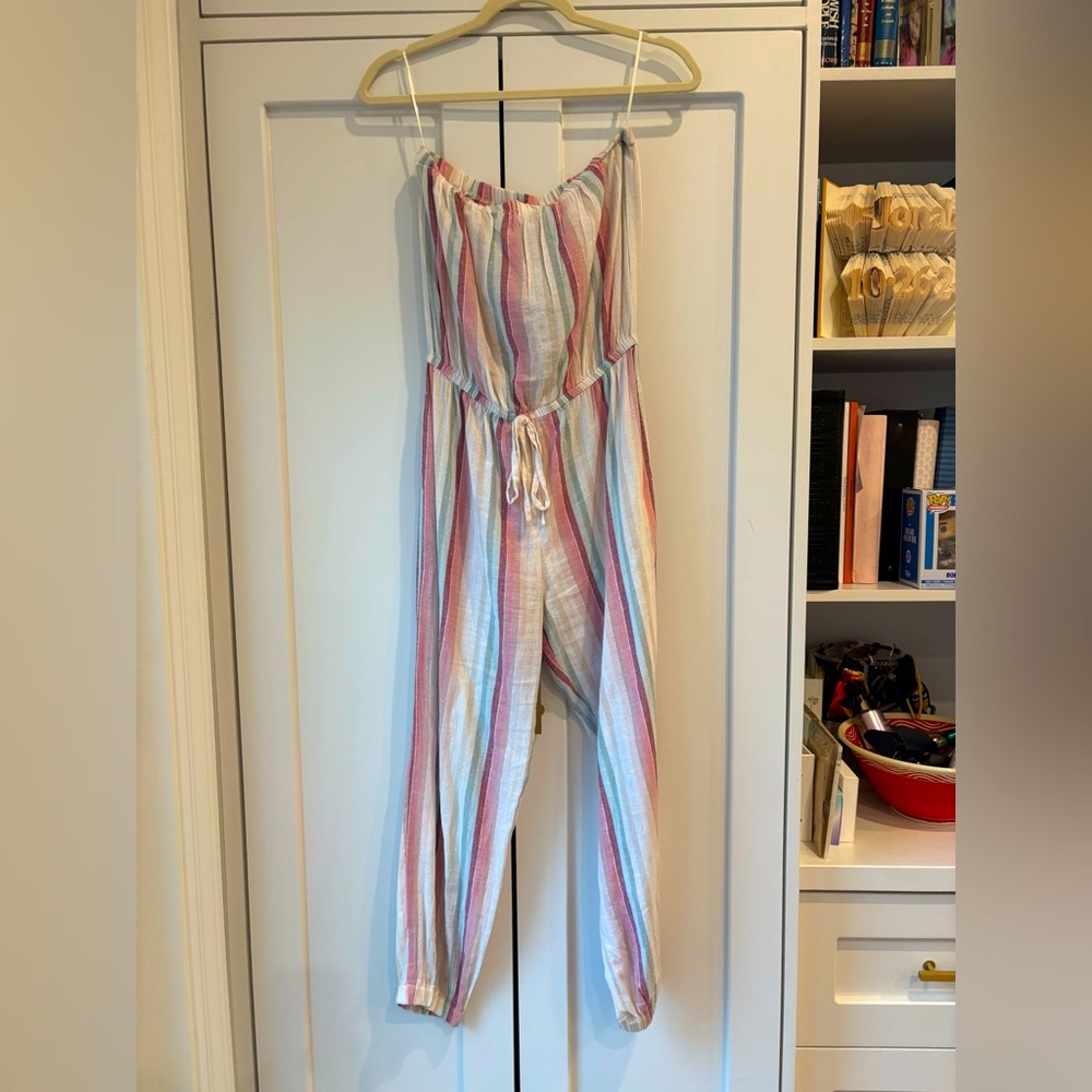 Super cute Elan strapless jumpsuit